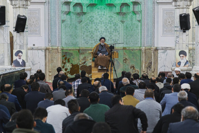 تصاویر/ درس اخلاق حجت الاسلام والمسلمین یزدان پناه در مسجد شهید مطهری