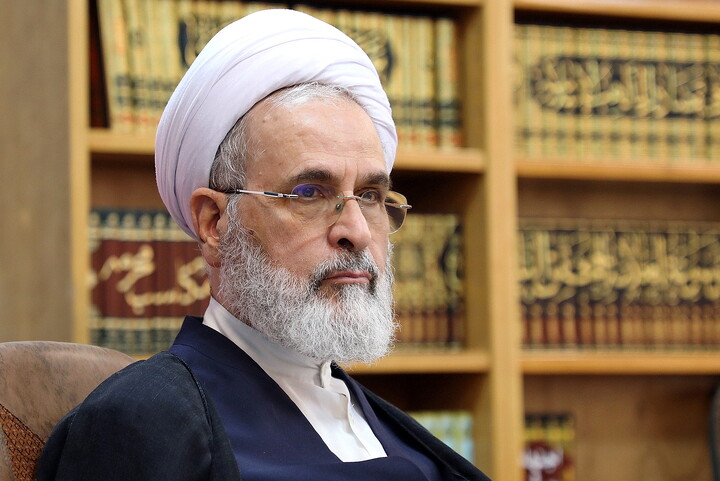 تصاویر/ دیدار دبیر شورای عالی و رئیس مرکز ملی فضای مجازی با آیت الله اعرافی