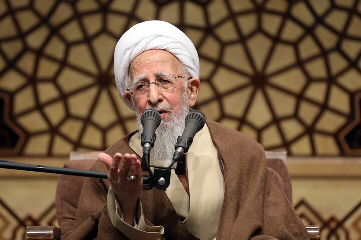 زن مظهر، مَجرا و مسیر فیض بهترین مخلوقات است