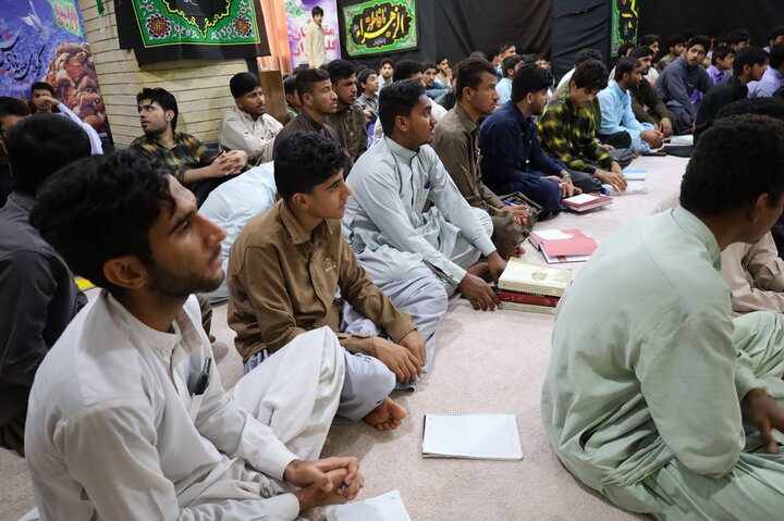 دیدار مدیر حوزه علمیه سیستان و بلوچستان با طلاب مدارس علمیه ایرانشهر