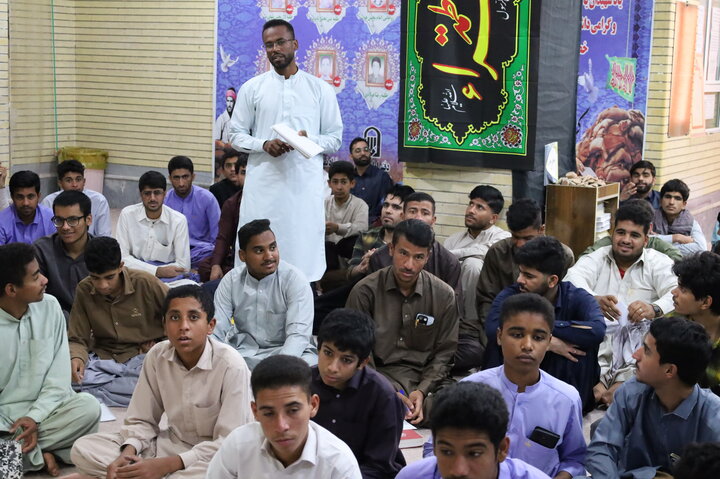 دیدار مدیر حوزه علمیه سیستان و بلوچستان با طلاب مدارس علمیه ایرانشهر