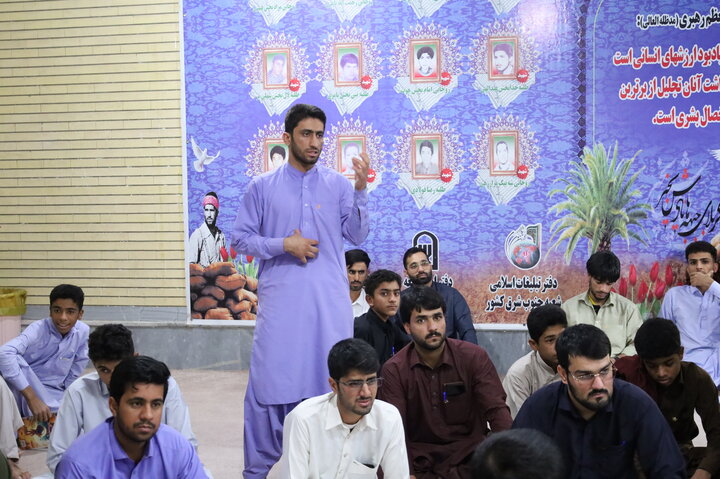 دیدار مدیر حوزه علمیه سیستان و بلوچستان با طلاب مدارس علمیه ایرانشهر