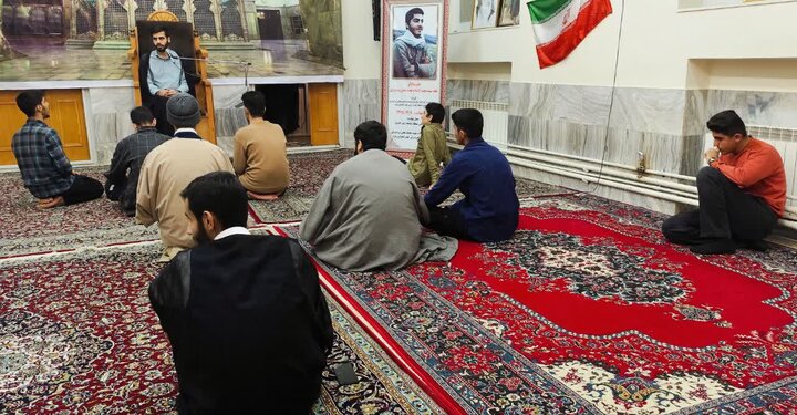 تصاویر/اجرای برنامه های مختلف در مدرسه علمیه ولیعصر بروجرد