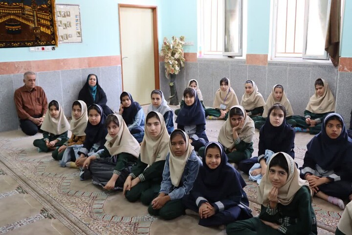 تصاویر/ دیدار صمیمی امام جمعه عالیشهر با دانش آموزان