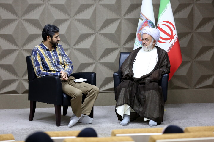 تصاویر/ نشست‌ نقد مستند ضد قهرمان