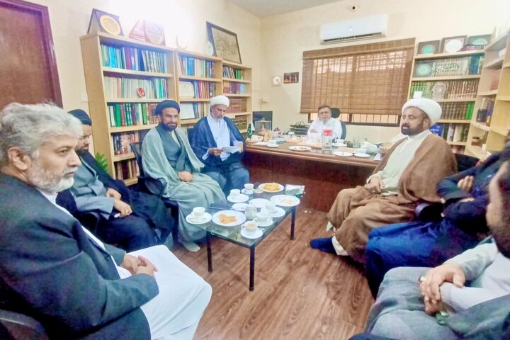 علامہ شبیر میثمی سے جامعة المصطفی العالمیہ کراچی کے اعلی سطحی وفد کی ملاقات / مختلف امور پر تبادلہ خیال