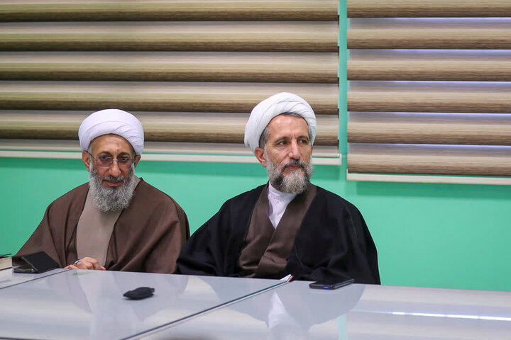 تصاویر / نشست صمیمی نماینده ولی فقیه در استان قزوین با دانشجویان دانشگاه بین المللی حضرت امام خمینی (ره) قزوین