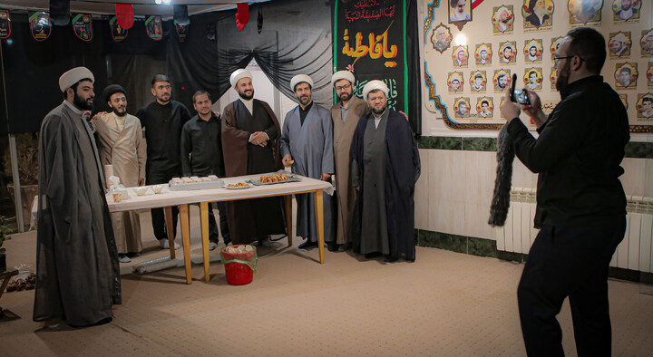 تصاویر/برگزاری مراسم فاطمیه در مدرسه علمیه آیت‌الله دامغانی همدان