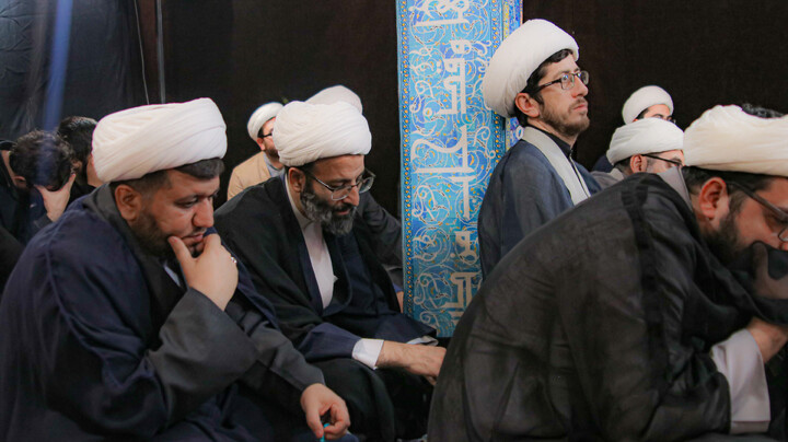 تصاویر/برگزاری مراسم فاطمیه در مدرسه علمیه آیت‌الله دامغانی همدان