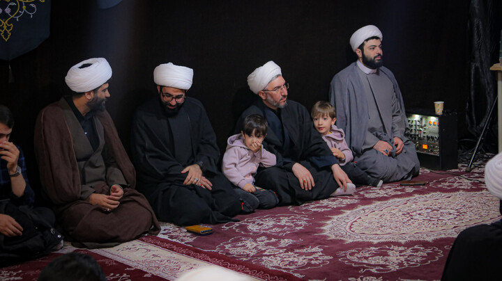 تصاویر/برگزاری مراسم فاطمیه در مدرسه علمیه آیت‌الله دامغانی همدان