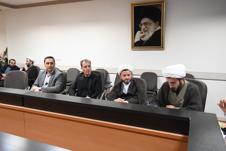 تصاویر/ دیدار نماینده ولی فقیه در اتحادیه انجمن‌های اسلامی دانش آموزان با مدیرکل و معاونین آموزش و پرورش آذربایجان غربی