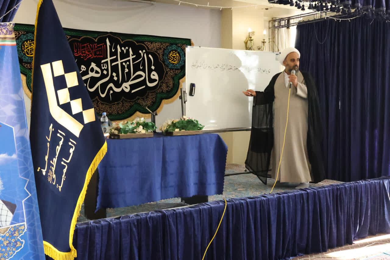 نهضت تعلیم و ترویج قرآن، شرط اصلی احیای تمدن اسلامی است