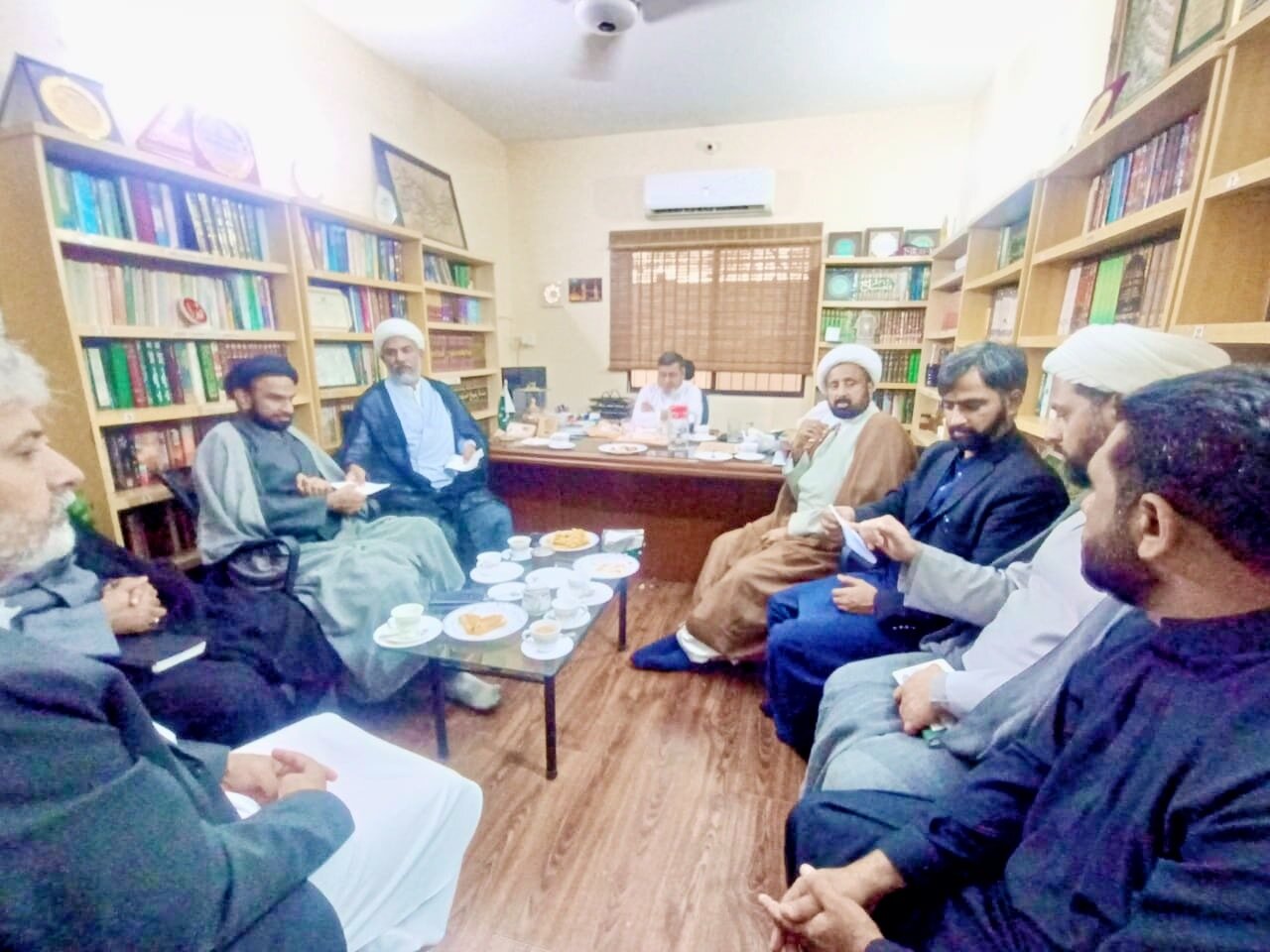 علامہ شبیر میثمی سے جامعة المصطفی العالمیہ کراچی کے اعلی سطحی وفد کی ملاقات / مختلف امور پر تبادلہ خیال