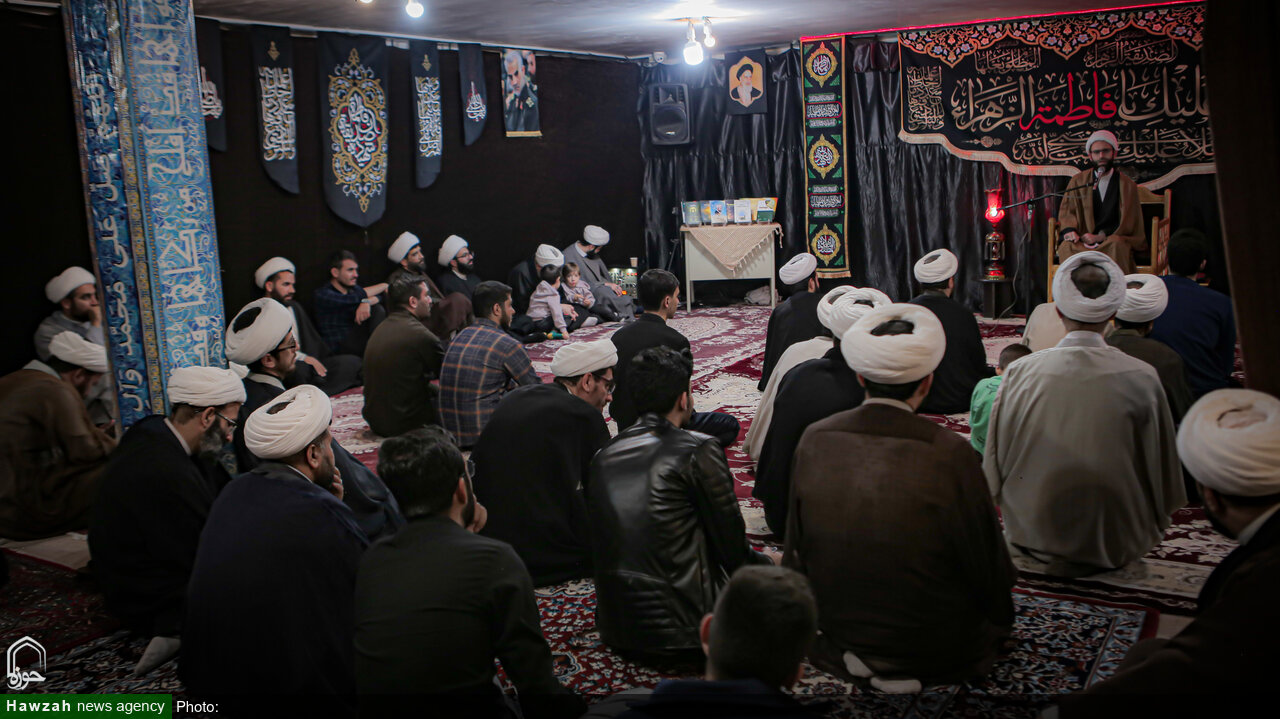 تصاویر/برگزاری مراسم فاطمیه در مدرسه علمیه آیت‌الله دامغانی همدان