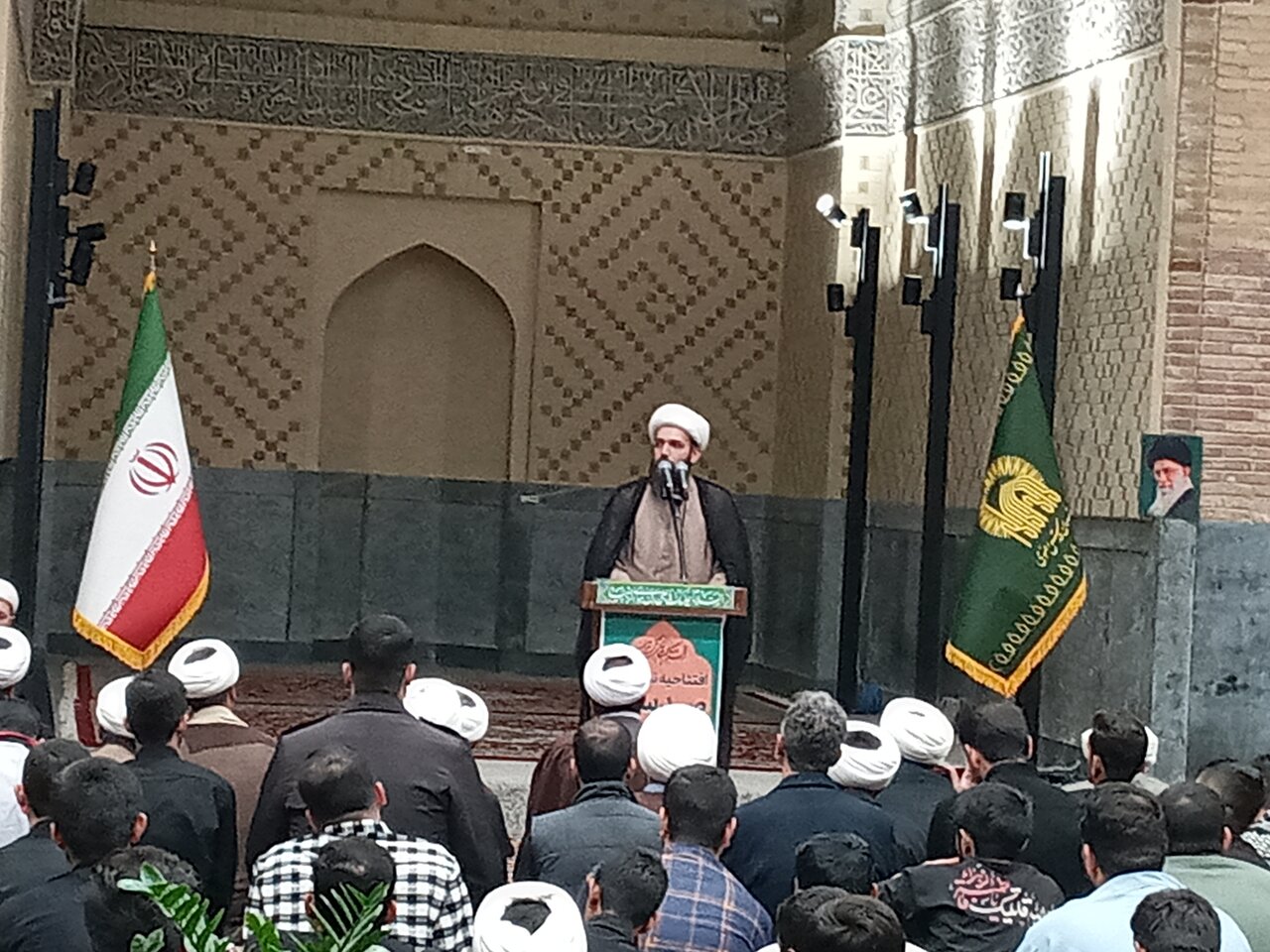 طلاب جهادی در خط مقدم خدمت‌رسانی و جهاد تبیین هستند / اطاعت از فرمان ولی‌امر شاخصه اصلی گروه‌های جهادی حوزه است