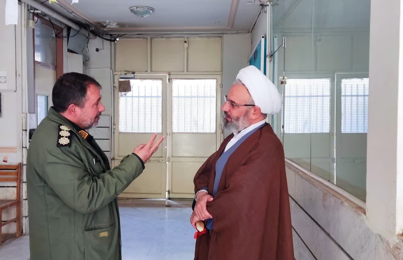 تأکید فرمانده بسیج خمین بر هم‌افزایی ظرفیت‌های بسیج و حوزه‌های علمیه برای روشنگری و خدمت‌رسانی