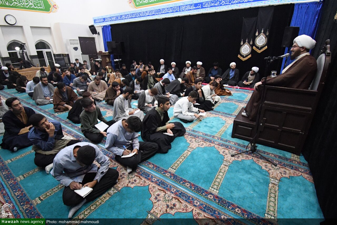 راه محشور شدن با پیامبر(ص)، داشتن حسن خلق است