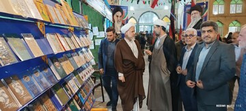 تصاویر/ برگزاری نمایشگاه در حاشیه یادواره شهدای ساوه