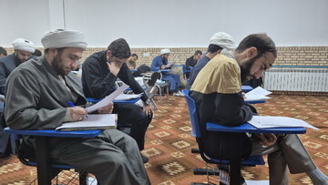 تصاویر/ برگزاری المپیاد طلاب مدرسه علمیه آیت‌الله ابوتراب امامی کاشانی