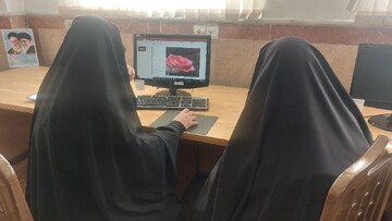 کارگاه «آموزش نرم‌افزار پاورپوینت» در مدرسه علمیه تخصصی فاطمیه کرمان برگزار شد+عکس