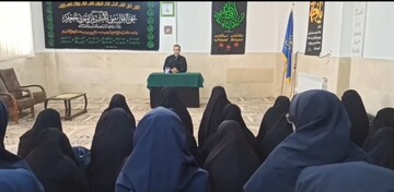 فیلم| بازدید دانش آموزان دخترانه حاج حسین کریمی سنجانی از مدرسه علمیه حضرت زهرا(س)سنجان