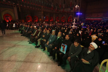 تصاویر / چهارمین یادواره ۱۰۰۰ شهید شمال شهر اصفهان(آیه های مقاومت)