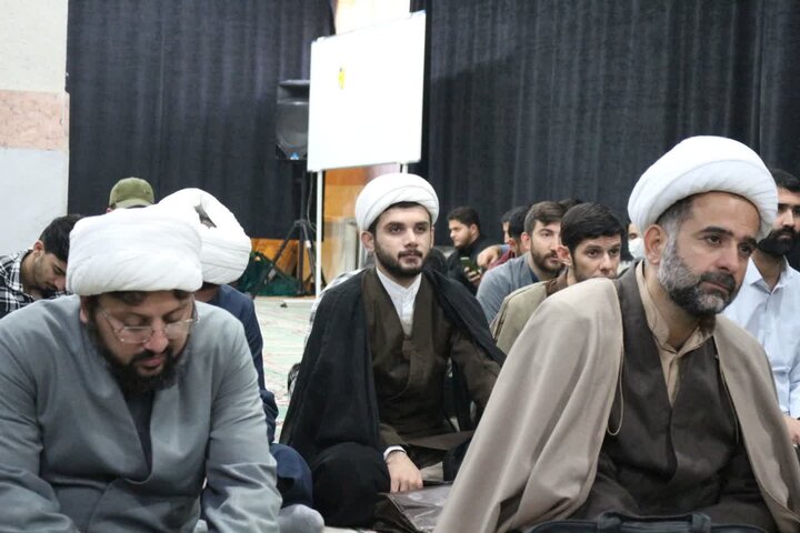 تصاویر/برگزاری جلسه درس اخلاق در شهرستان ایلام