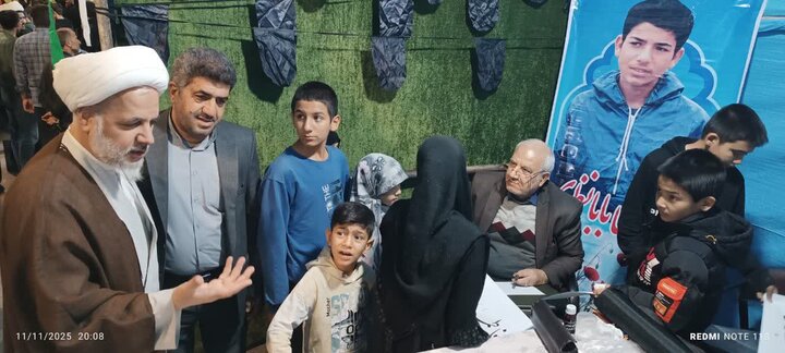 تصاویر/ برگزاری نمایشگاه در حاشیه یادواره شهدای ساوه