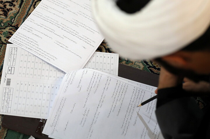 تصاویر/ مرحله استانی مسابقات علمی (المپیاد) حوزه علمیه قم