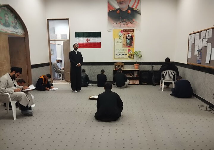 تصاویر/ مرحله استانی المپیاد طلاب مدارس علمیه آران و بیدگل