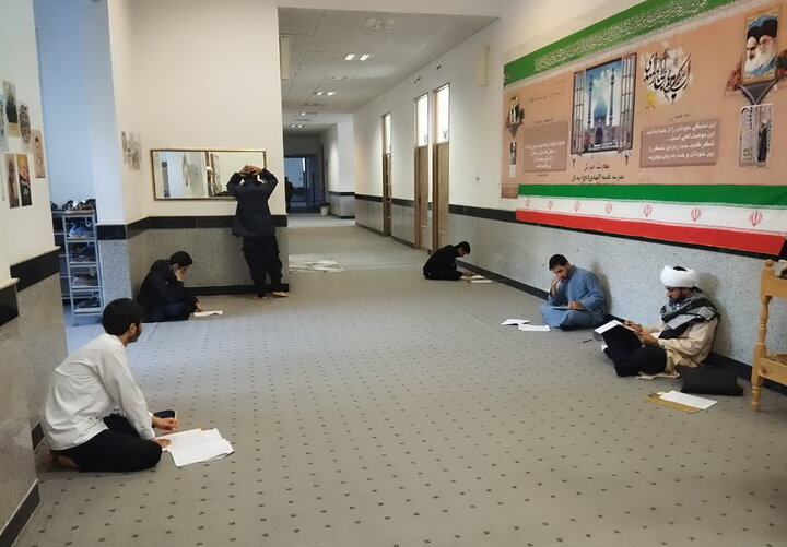 تصاویر/ مرحله استانی المپیاد طلاب مدارس علمیه آران و بیدگل