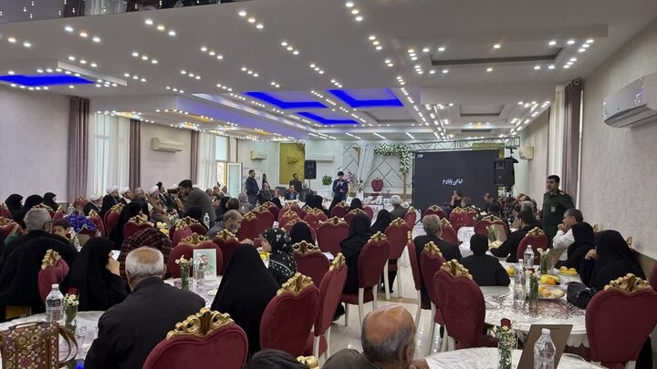 تصاویر/همایش تکریم از  انواده های شهدای اقتدار شهرستان کاشان