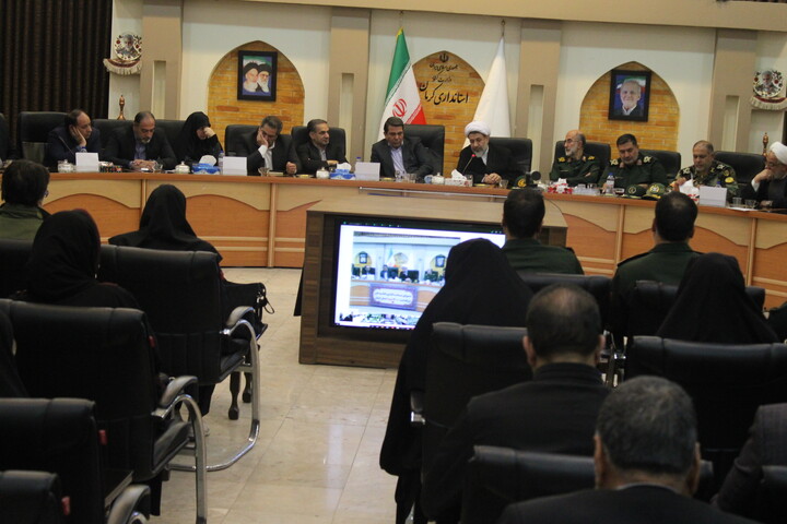 تصاویر/جلسه شورای سیاست‌گذاری کنگره ملی ۷۰۰۰ شهید استان کرمان
