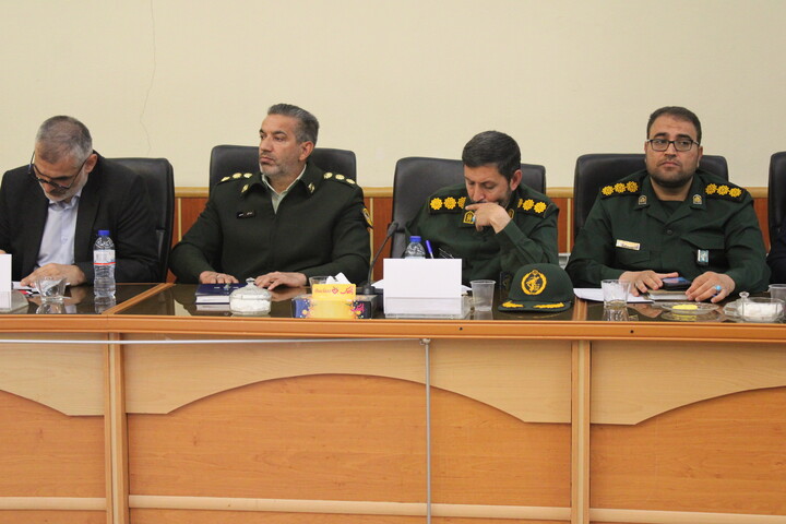 تصاویر/جلسه شورای سیاست‌گذاری کنگره ملی ۷۰۰۰ شهید استان کرمان