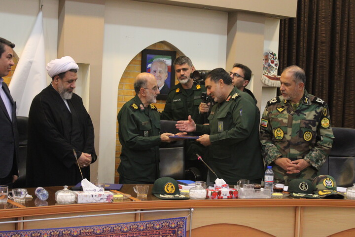 تصاویر/جلسه شورای سیاست‌گذاری کنگره ملی ۷۰۰۰ شهید استان کرمان