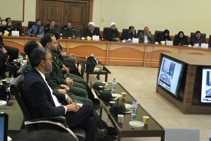تصاویر/جلسه شورای سیاست‌گذاری کنگره ملی ۷۰۰۰ شهید استان کرمان