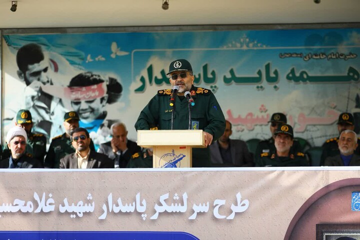 تصاویر / برگزاری رزمایش سرکشی به خانواده ۱۲۵۰ شهید بسیجی استان همدان