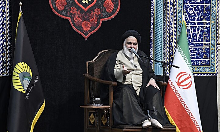 تصاویر/ جلسه تحکیم خانواده و قرائت دعای توسل در حرم حضرت عبدالعظیم(ع)