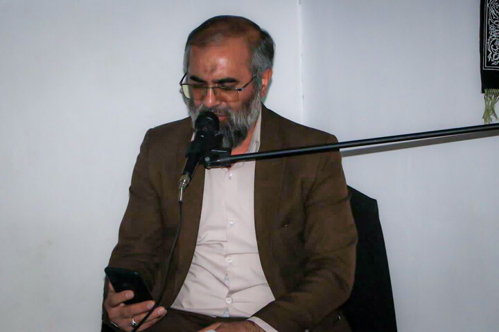 مراسم عزاداری حضرت زهرا(س) در منزل مدیر حوزه علمیه استان همدان