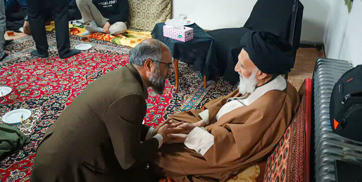 مراسم عزاداری حضرت زهرا(س) در منزل مدیر حوزه علمیه استان همدان