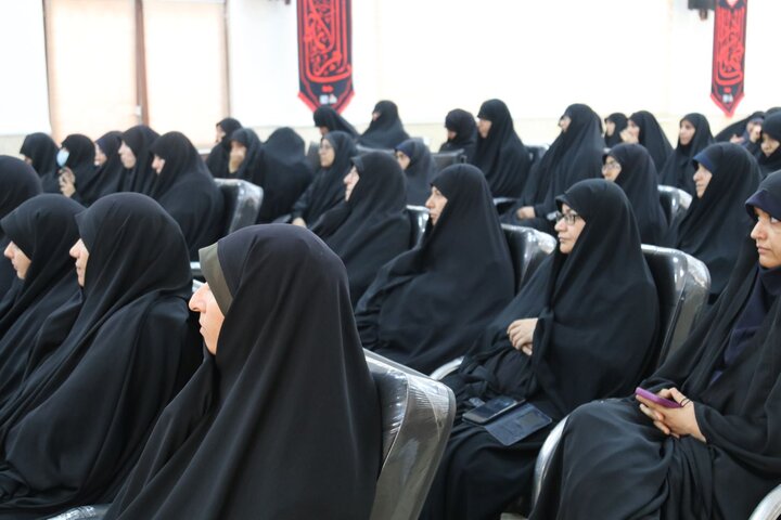 تصاویر/ حضور فرمانده سپاه استان بوشهر در اجلاسیه مدیران و معاونین حوزه علمیه خواهران استان بوشهر