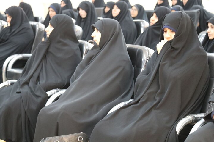 تصاویر/ حضور فرمانده سپاه استان بوشهر در اجلاسیه مدیران و معاونین حوزه علمیه خواهران استان بوشهر