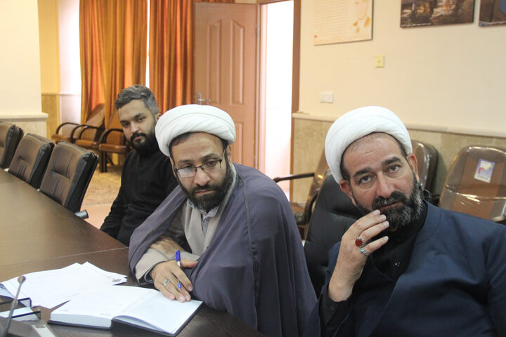 تصاویر / نشست هماهنگی برنامه های جشنواره فرهنگی و ورزشی طلاب حوزه علمیه استان با حضور مدیر حوزه علمیه قزوین