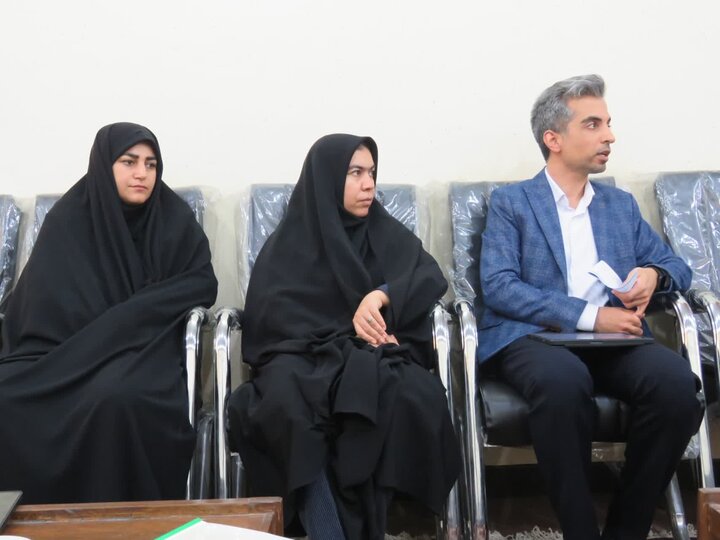 تصاوبر/ کارگروه خانواده و جوانی جمعیت در دشتستان