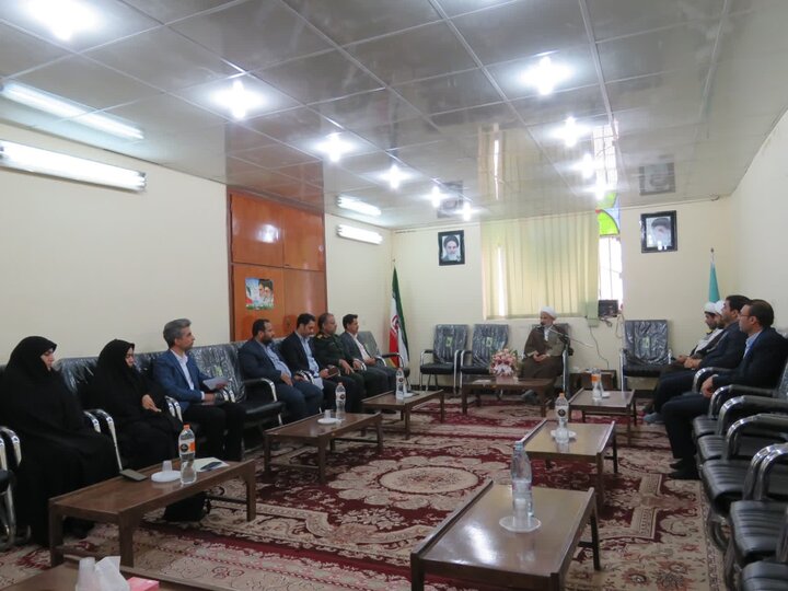 تصاوبر/ کارگروه خانواده و جوانی جمعیت در دشتستان