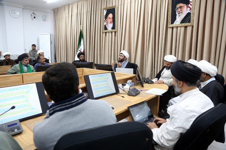 تصاویر/ نشست علمی پژوهشی تاثیر شناخت قبایل در تحلیل گزارشهای سیره پیامبر اکرم (ص)