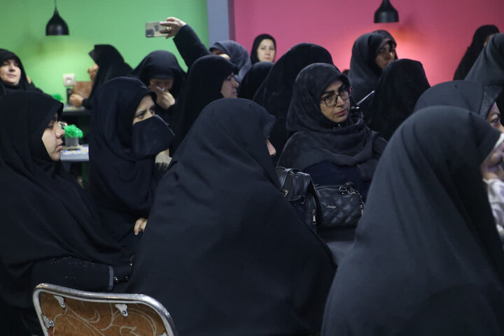 تصاوسر/تجدید میثاق بانوان اراکی با ولایت در ایام فاطمیه