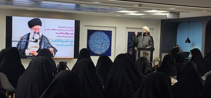 تصاوسر/تجدید میثاق بانوان اراکی با ولایت در ایام فاطمیه