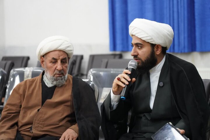 تصاویر/برگزاری نشست مسائل فرهنگی و اجتماعی لرستان