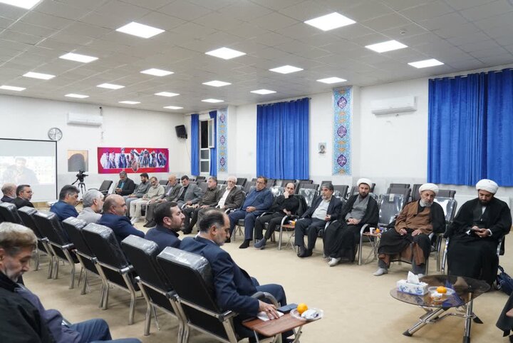 تصاویر/برگزاری نشست مسائل فرهنگی و اجتماعی لرستان